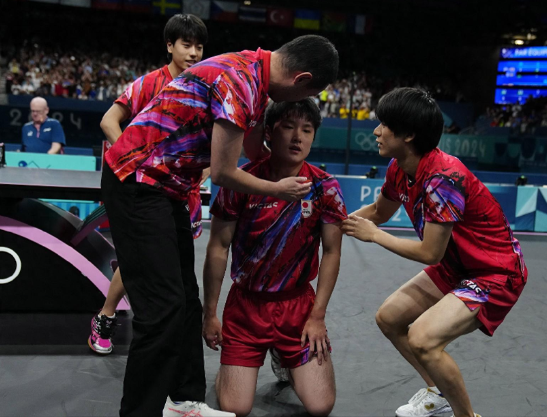 日本队绝杀德国队,张本智和点燃赛场 日本队绝杀德国队,张本智和点燃赛场