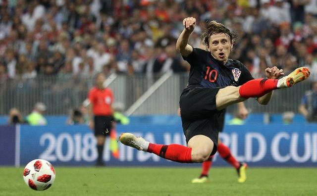 哥伦比亚绝杀利物浦，莫德里奇高光表现