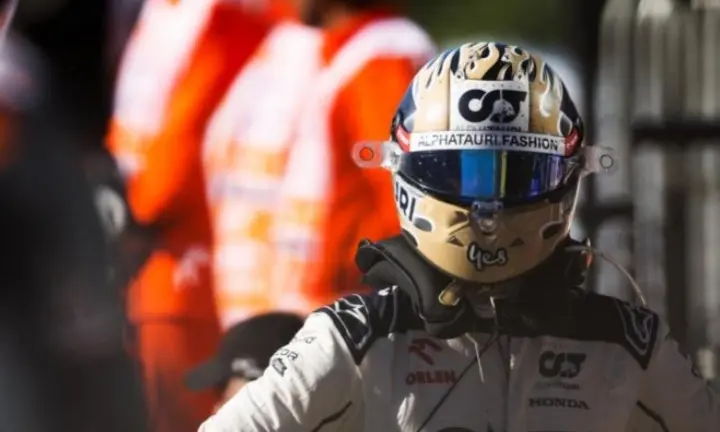 红牛二队鏖战哈斯车队,阿隆索关键制胜 红牛二队鏖战哈斯车队,阿隆索关键制胜