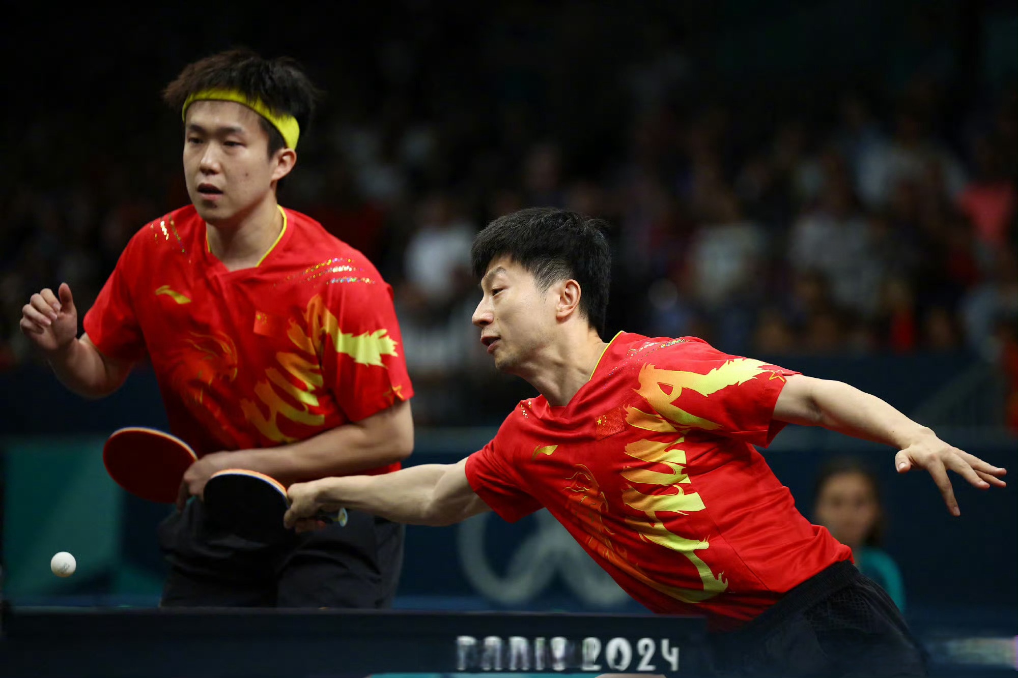 法国队完胜中国队，马龙带队取胜