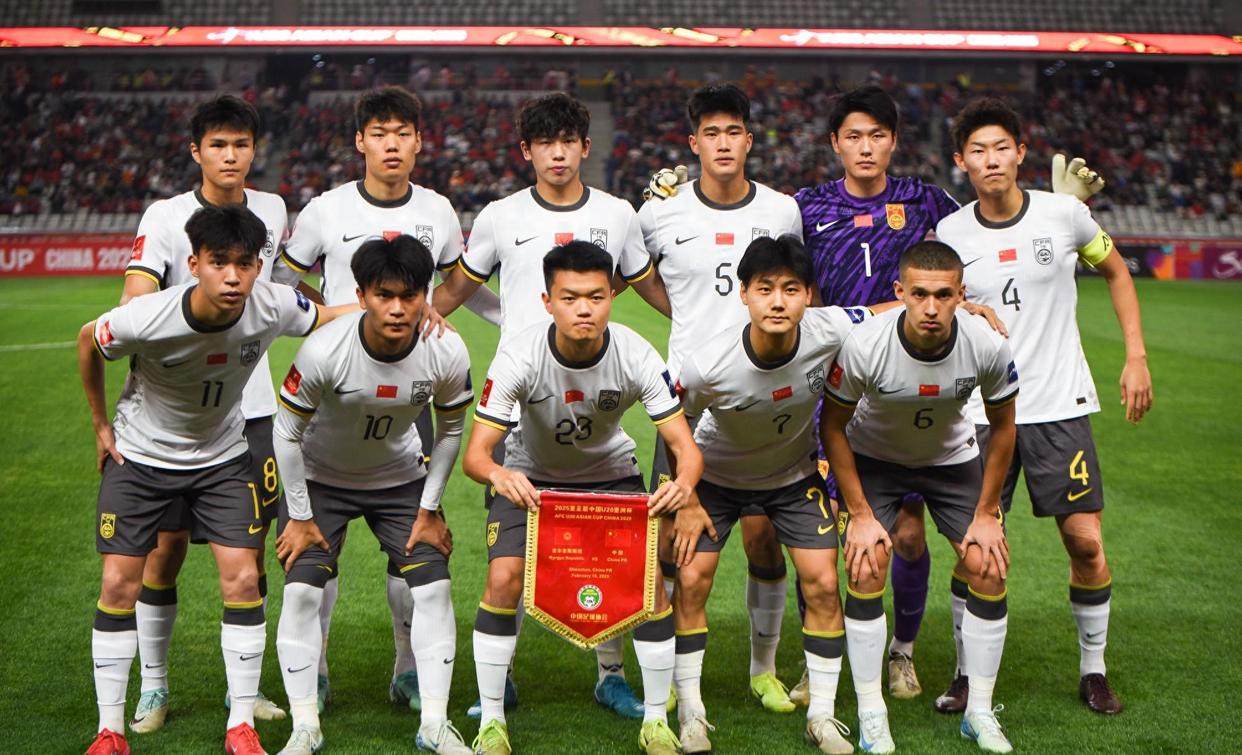 提前锁定小组头名，实现连胜晋级