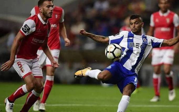 尤文图斯凭借定位球绝杀,晋级四强,全队欢呼雀跃 尤文图斯凭借定位球绝杀,晋级四强,全队欢呼雀跃