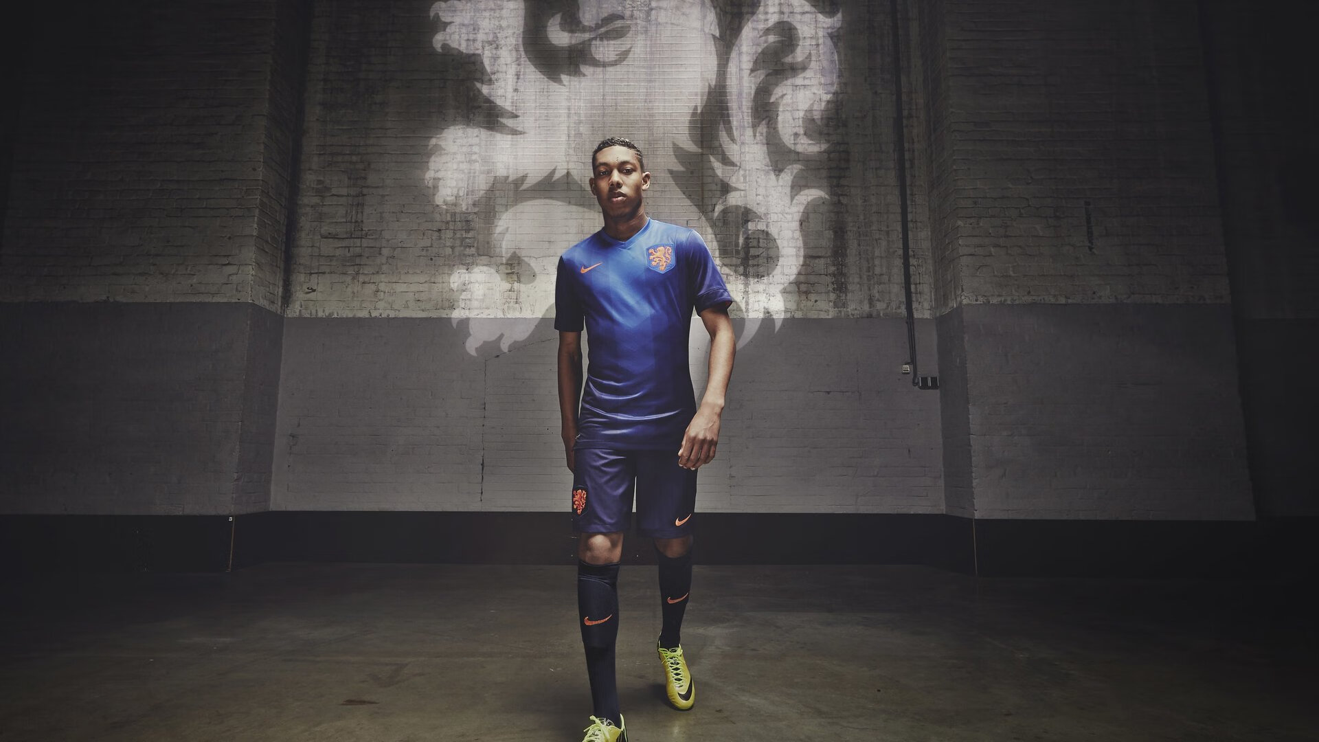 欧冠半决赛之夜，阿圭罗持续制造杀伤，诠释锋线艺术