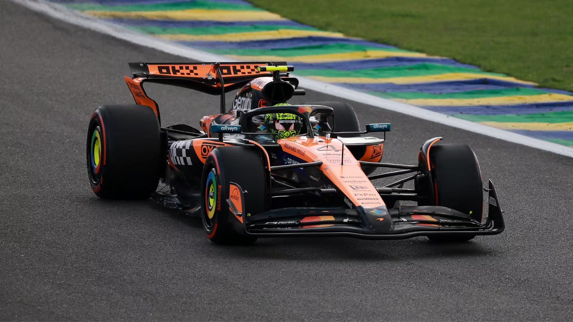 法拉利险胜索伯车队，维斯塔潘惊艳四座