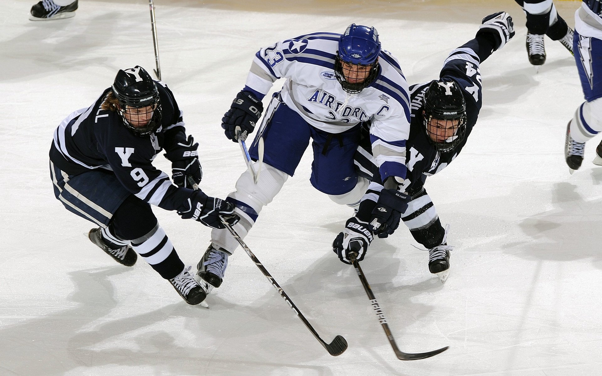 雷霆最后时刻击败山西队，贝恩攻防两端统治全场