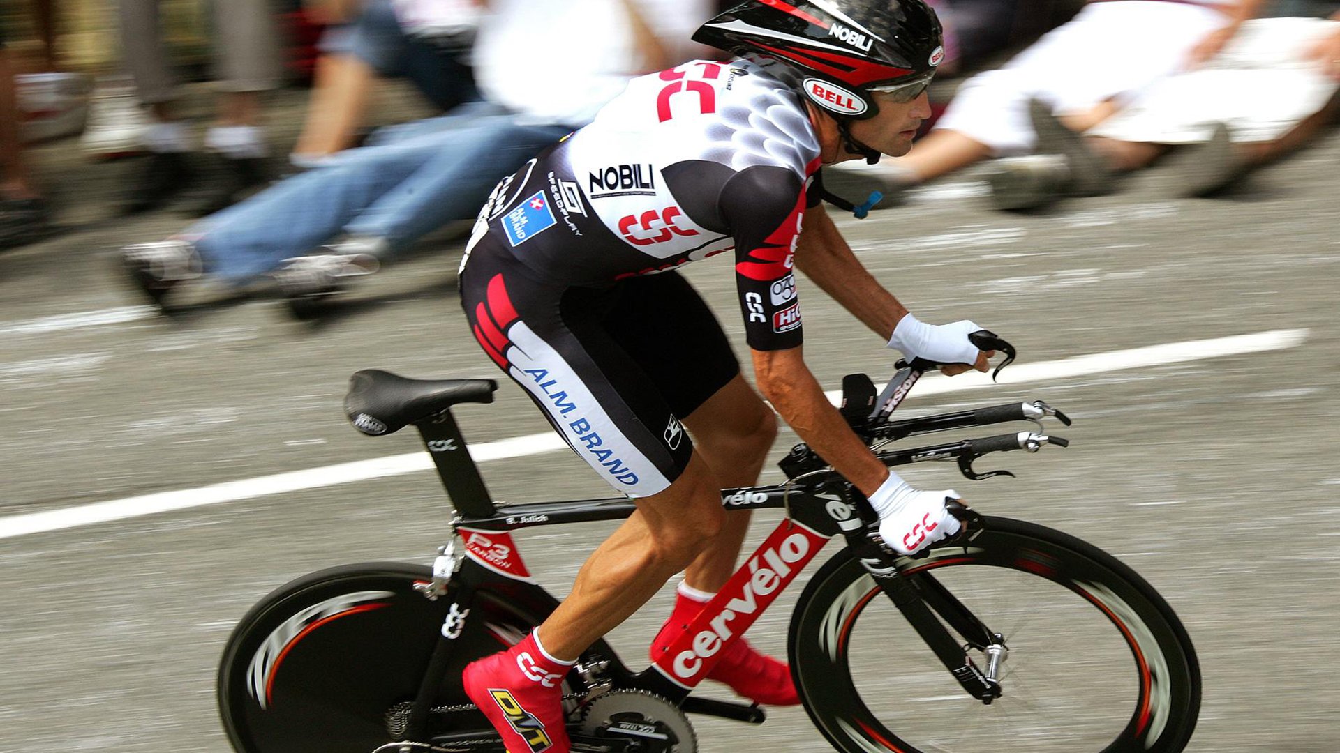 从深圳到孟菲斯，再到世界之巅，硬仗基因如何塑造新一代篮球主宰者