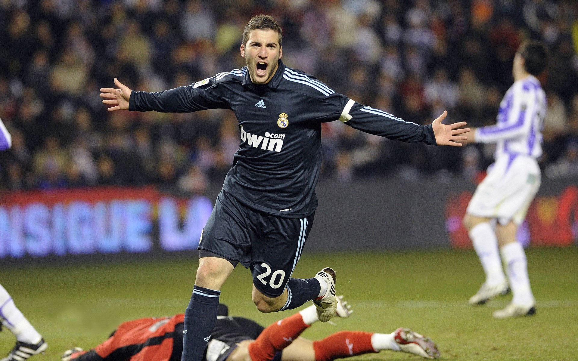 总决赛之夜，拉文如何用攻防转换定义比赛